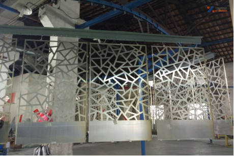 鋁單板材料是厚一點(diǎn)好還是薄一點(diǎn)好呢?