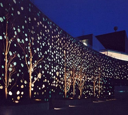 鋁單板身上有裂紋是否是質(zhì)量問題呢?