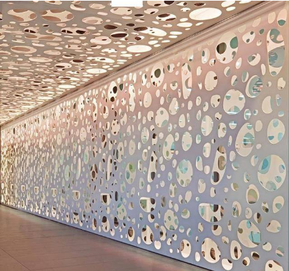 鋁單板廠家:鋁單板除了顏值高,它還有這些優(yōu)點!